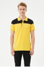 Erkek Omuz Panel Detaylı Polo Yaka Kısa Kollu Slim Fit Dokulu Örme Tişört