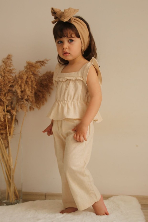 2-8 Yaş  Fırfırlı Krem Takım