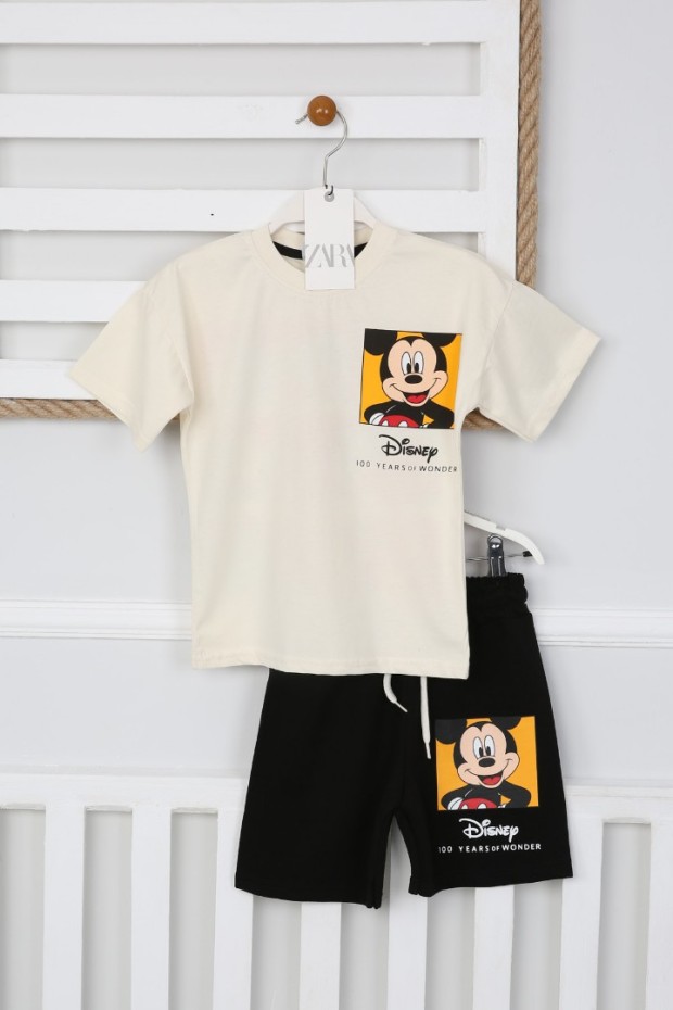 Arkası Baskılı Tişört Ve Şortlu Krem Takım