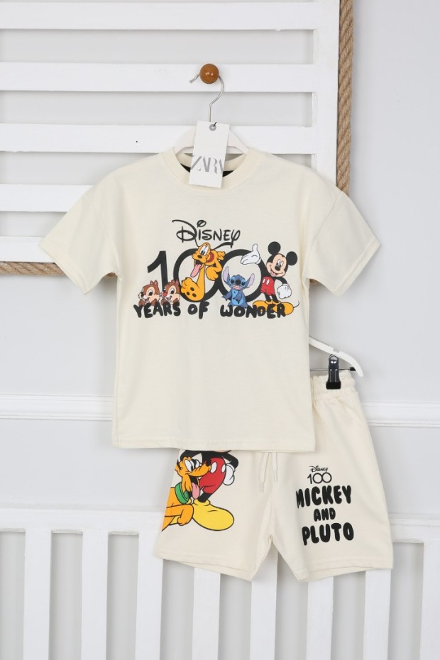 Arkası Baskılı Tişört Ve Şortlu Krem Takım